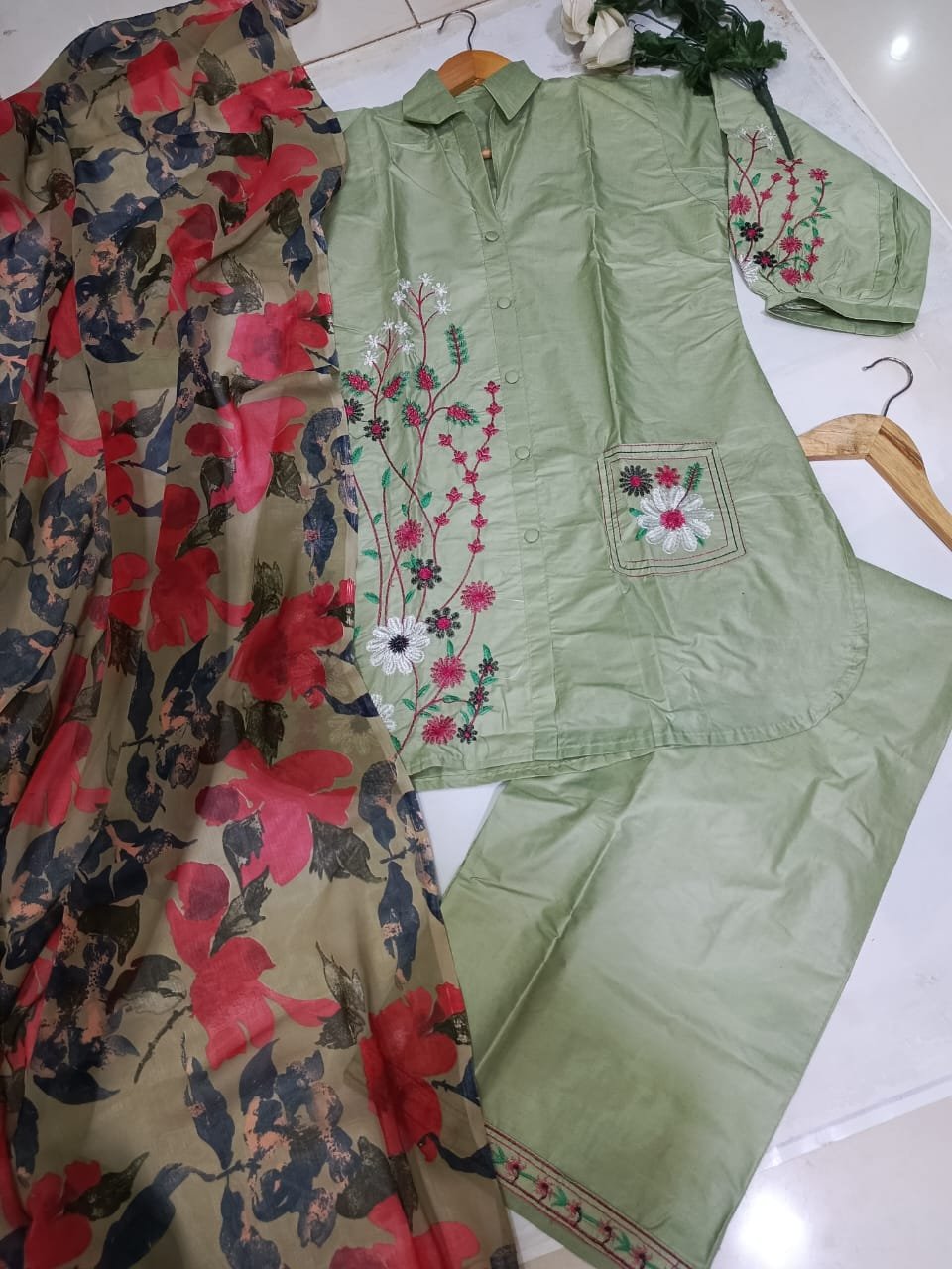 BIN ISLAM FABRICS 3 PIECE STITCHED SUIT - Image 3