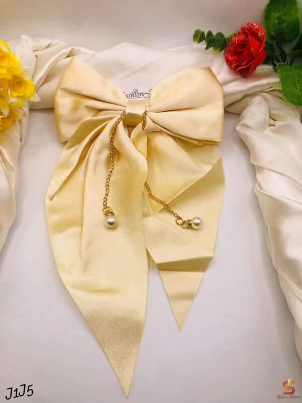 Stylish Hair Bow Clip - Image 3