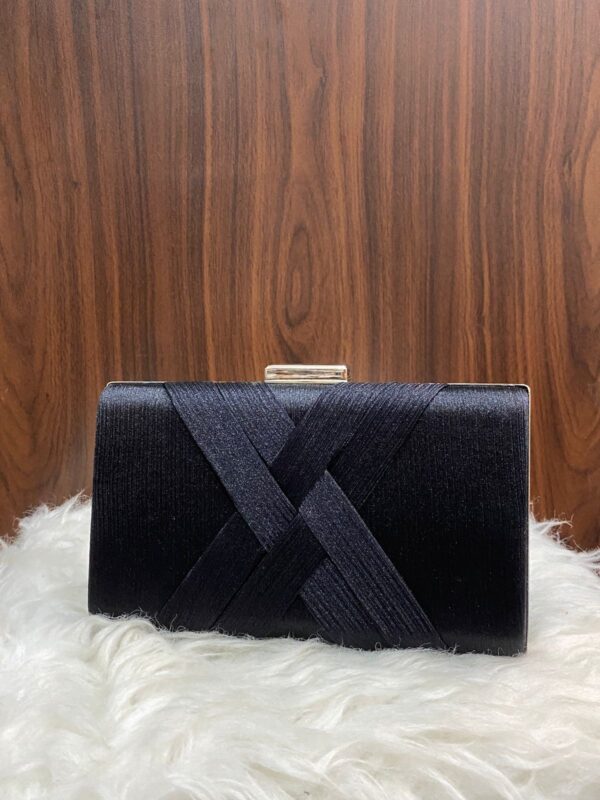 BRIDAL HAND CLUTCH - Image 5