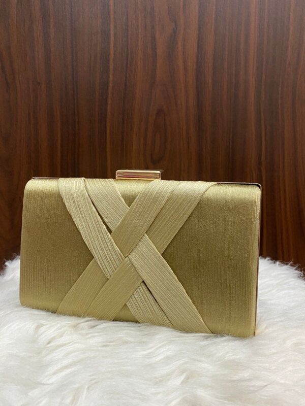 BRIDAL HAND CLUTCH - Image 2