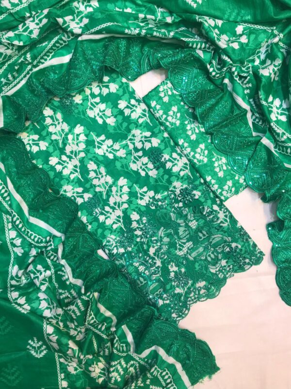 MARIA.B The Most Famous Chicken Kari Unstitched 3 Piece Collection - Image 15