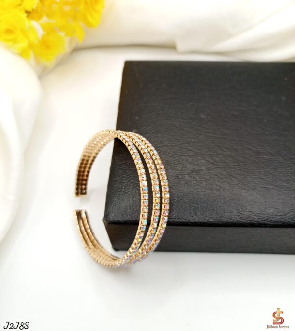 Fancy High Quality Gold Plated Zircon 3 Layers Handcuff - Image 3