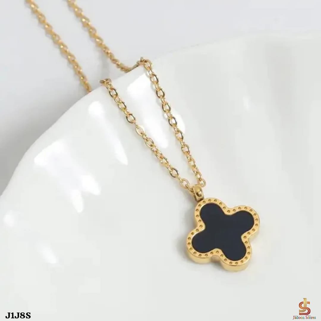 Four-Leaf Clover Pendant Necklace Luxury Fashion For Women's - Image 6