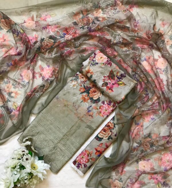 CHICKENKARI 3 PIECE SUITS WITH AARI EMBROIDERED DUPATTA COLLECTION - Image 29