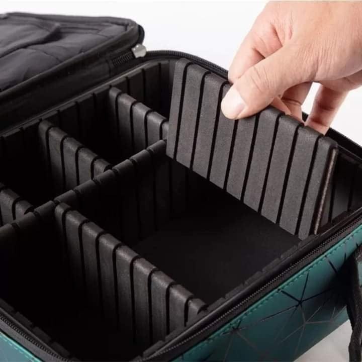 Portable Waterproof Makeup Organizer Travelling Bag with Adjustable Compartment - Image 5
